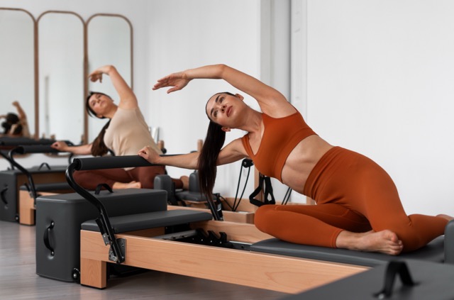 Clase guiada de pilates terapéutico